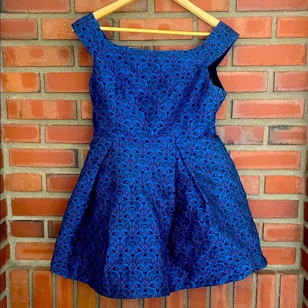 L’Atiste by Amy large off shoulder Elegant Blue Patterned Dress mini tapestry